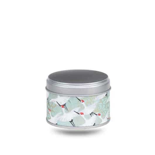 Petite boite a the en metal recouverte de papier washi turquoise avec des grues blanches